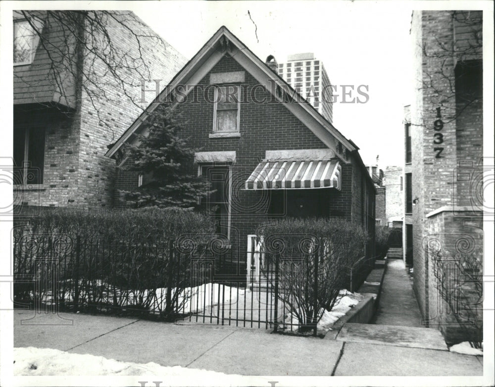 1986 An Old Town cottage - Historic Images