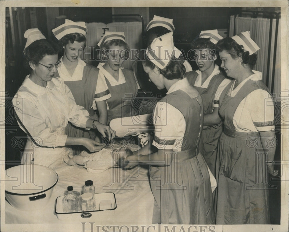 1949 city training class for nurses - Historic Images