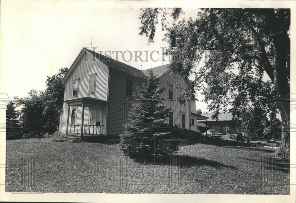 1980  Johnson Farm polluted in Rockford Ill - Historic Images