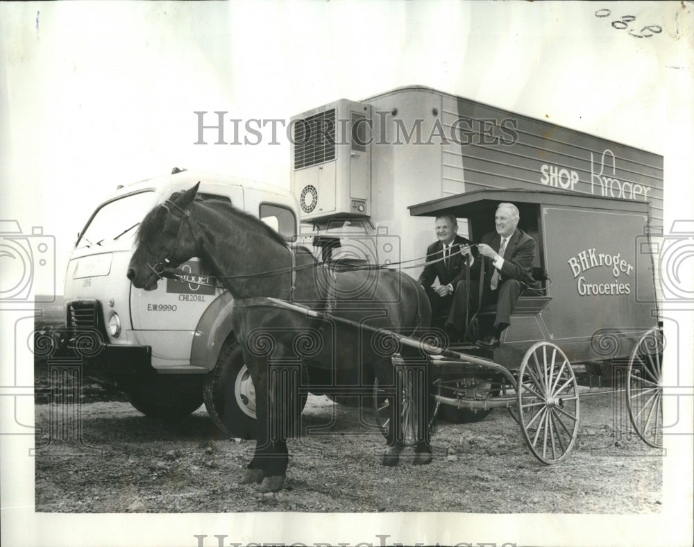  Canopled Glass Store William Myers - Historic Images