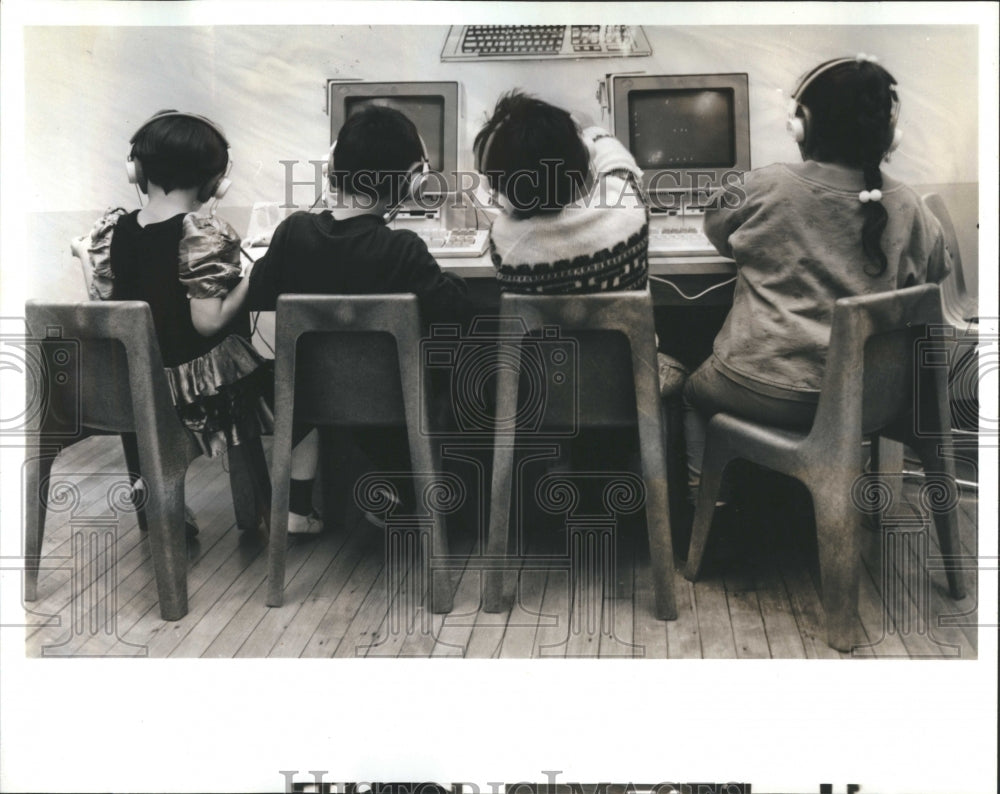 1993 Ruben Salazar Kinder Computer Class - Historic Images