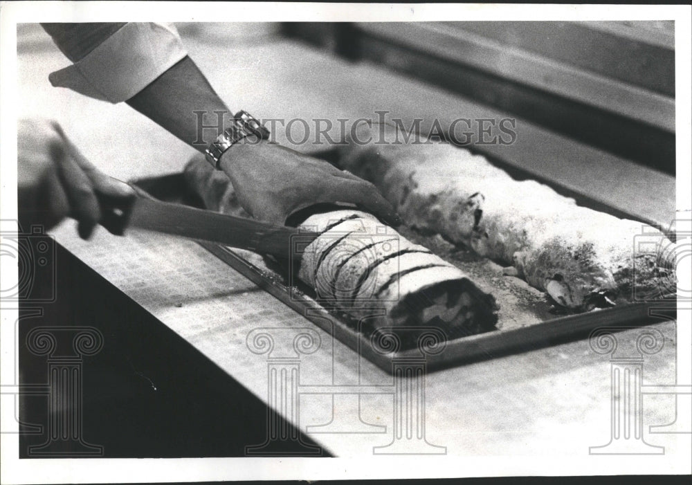 1978 Viennese Chef&#39;s Demonstrate Strudel - Historic Images