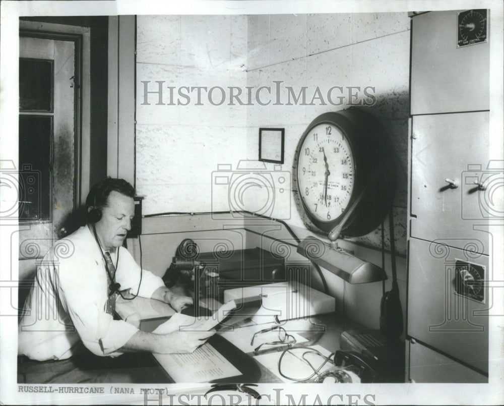1965 Weather Bureau - Historic Images