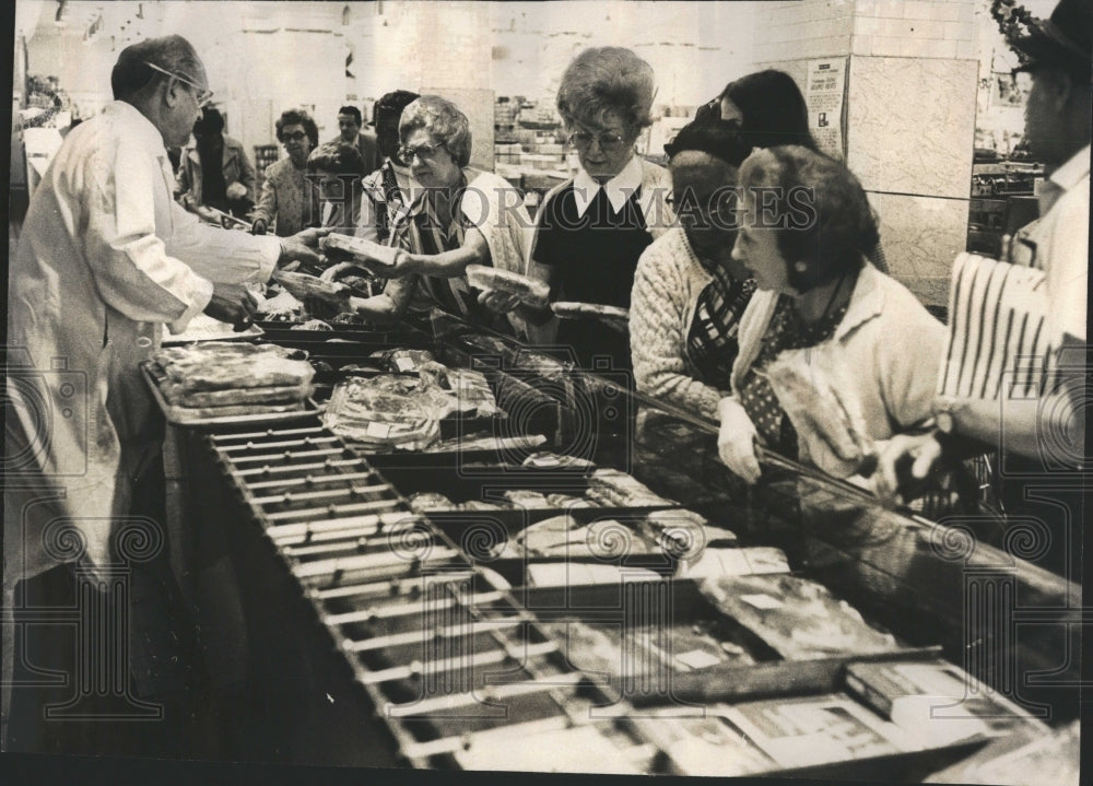1973 Adellne Plwkiewicx Meat Shortage - Historic Images
