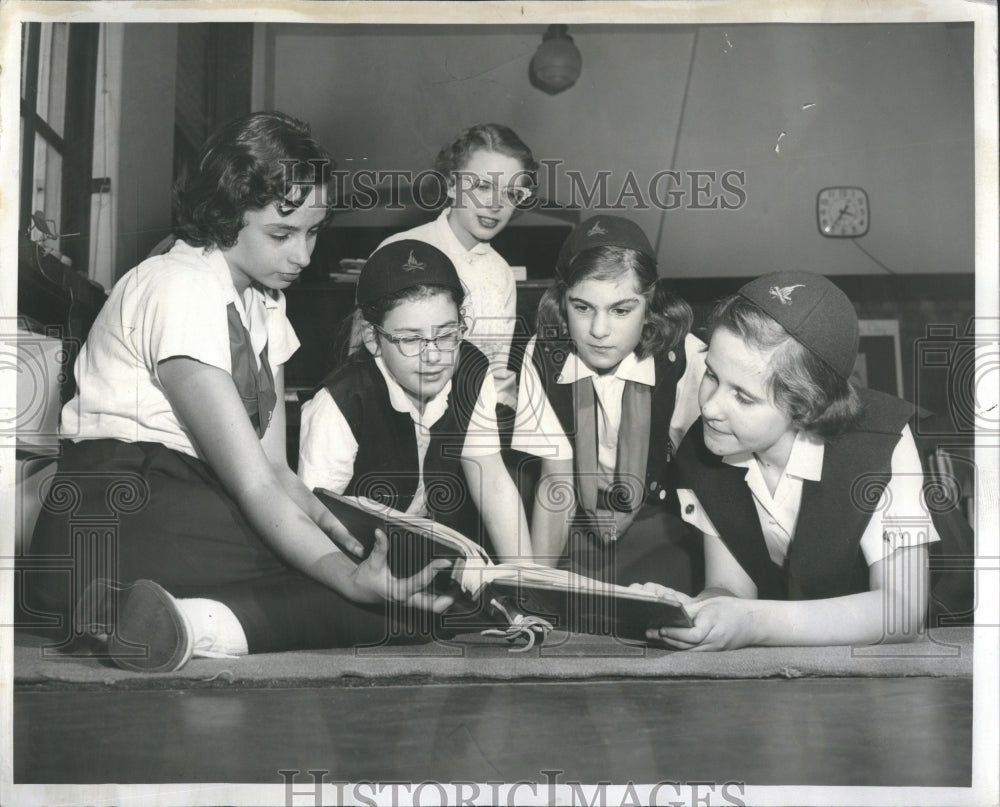 1957 Lilla Spring Student Teacher - Historic Images