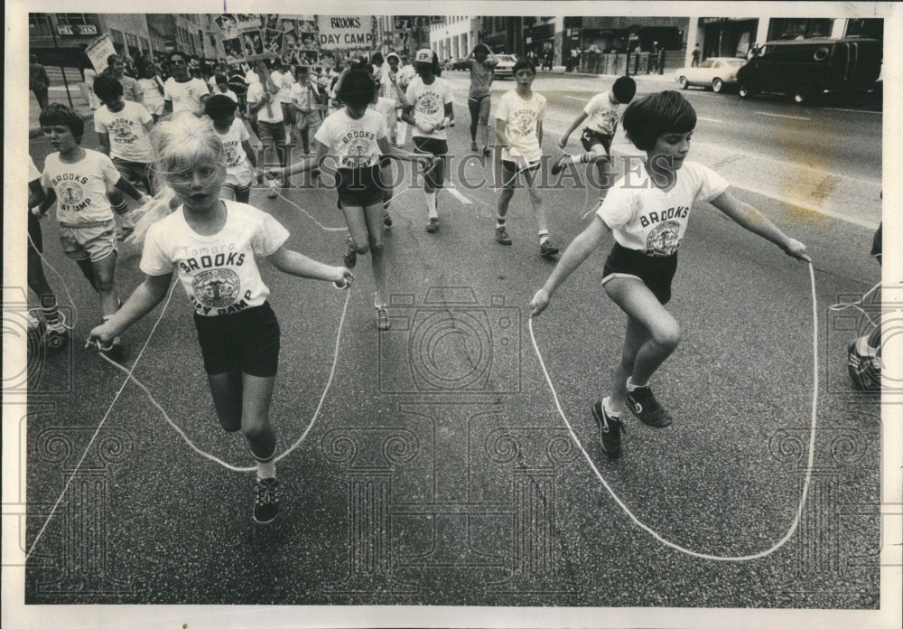 1981 Brooksday ROpe Route Piggy - Historic Images