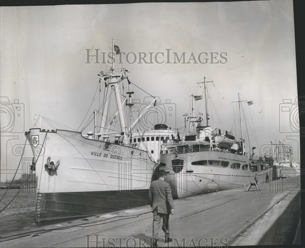 1958 Foreign Ships Calumet Harbor - Historic Images