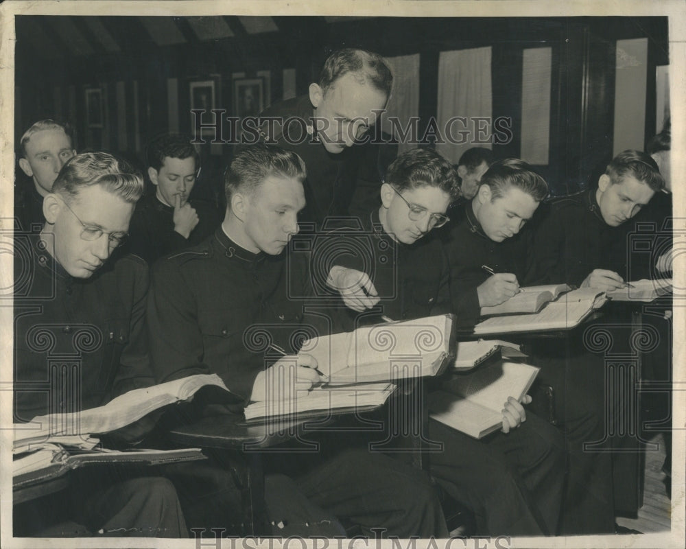 1948 G.I.&#39;s At Salvation Army School - Historic Images