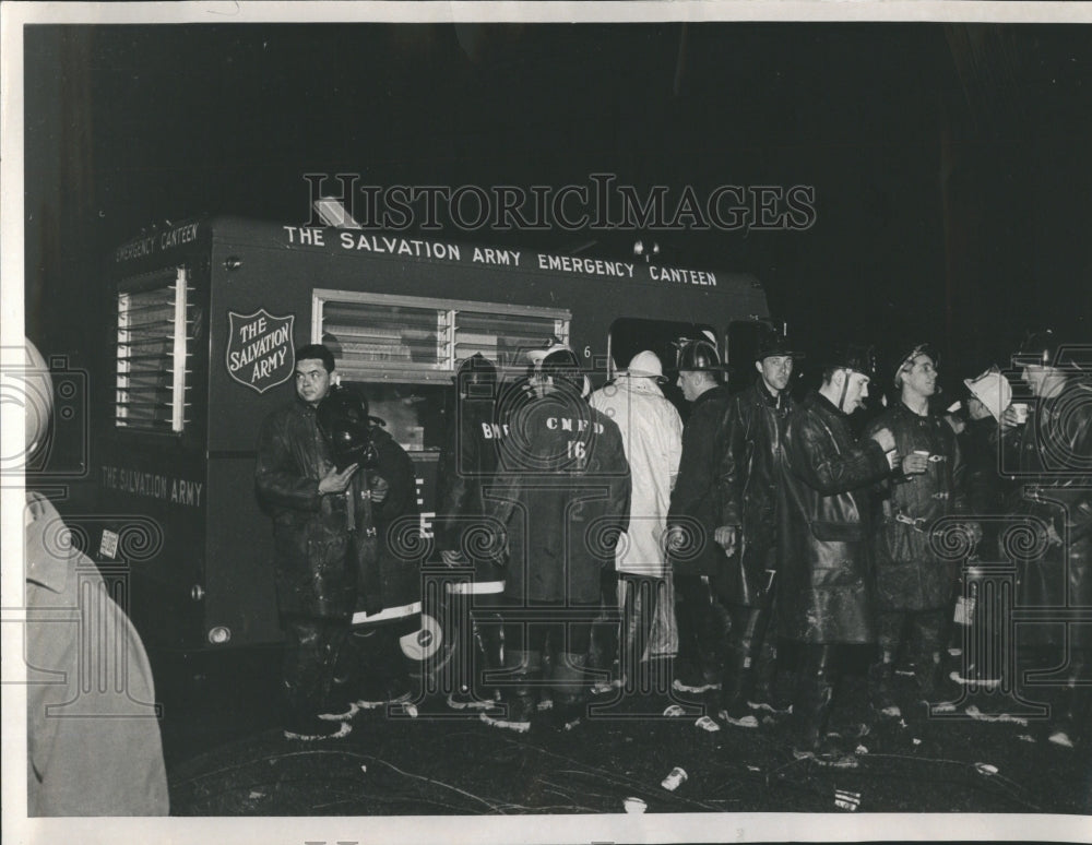 1967 Press Photo Salvation Army Canteen - Historic Images