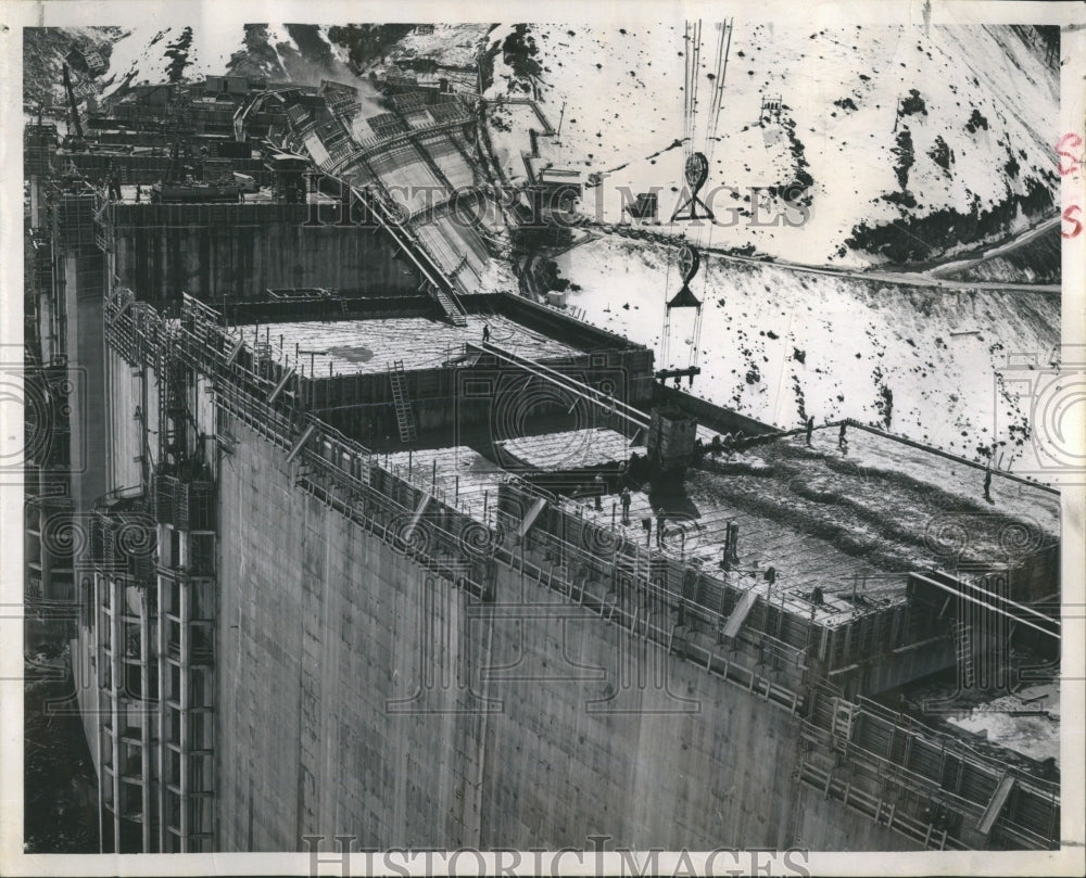 1952 October Horse Dam Gear Unit - Historic Images
