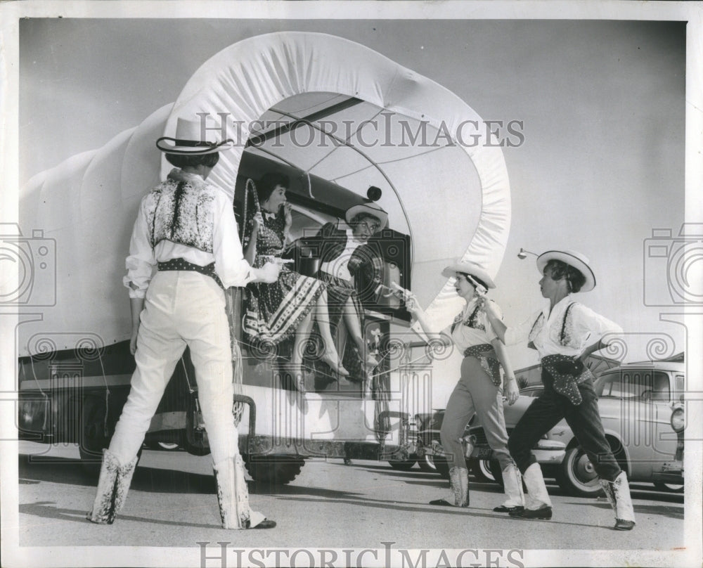 1959 Lincoln Square Guns Children - Historic Images