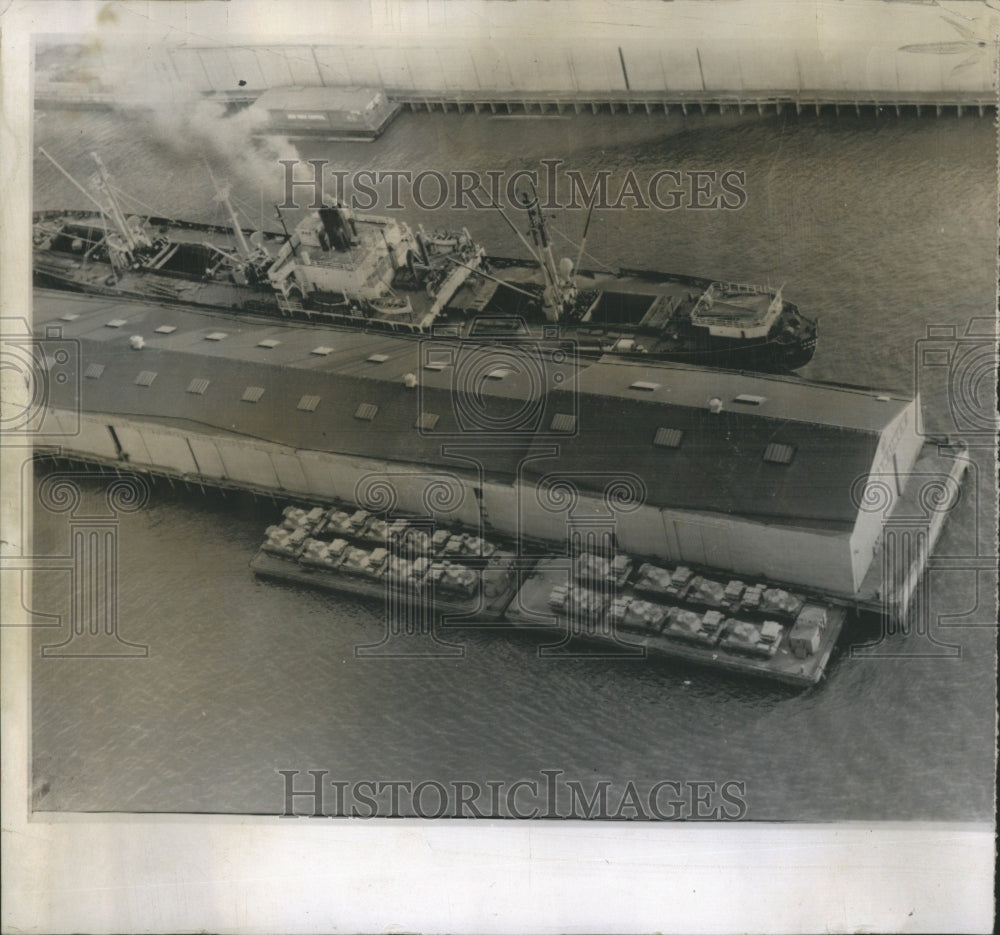 1956 Bulldog Tanks Brooklyn Ship Saudi Arab - Historic Images