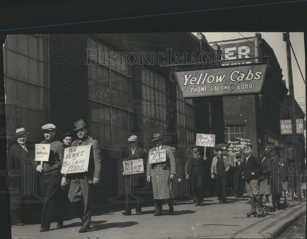 1937 Yellow Cab Driver Belmont Halsted St - Historic Images