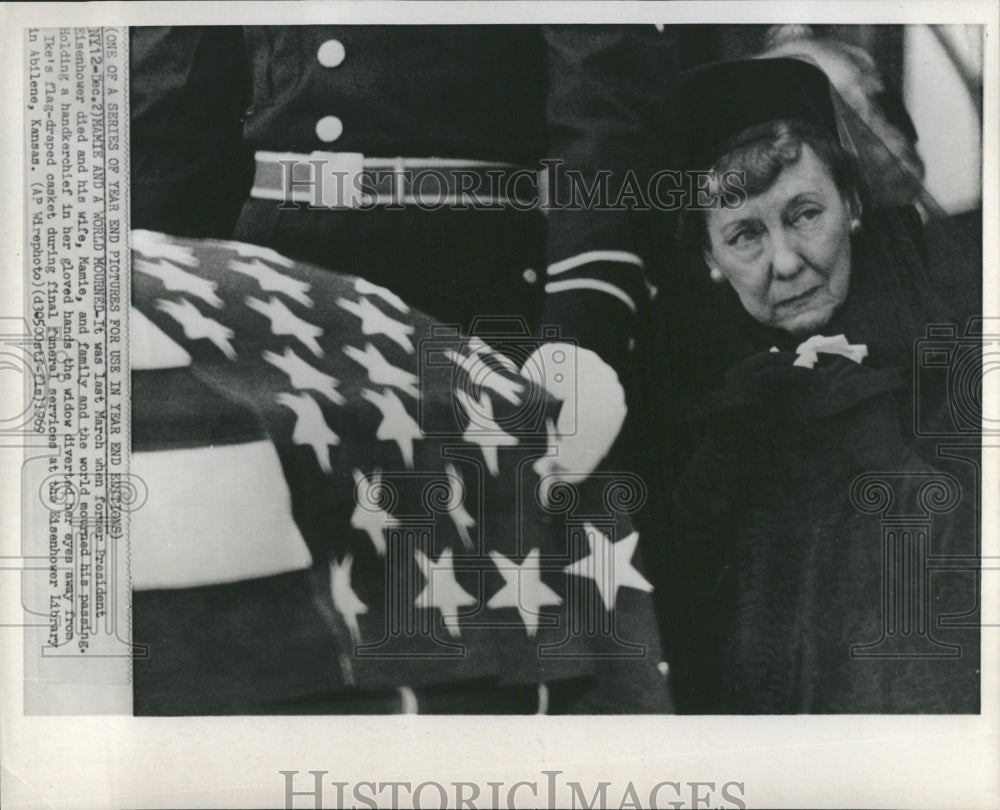 1969 Eisenhower Mamie Library Abilene Kanas - Historic Images