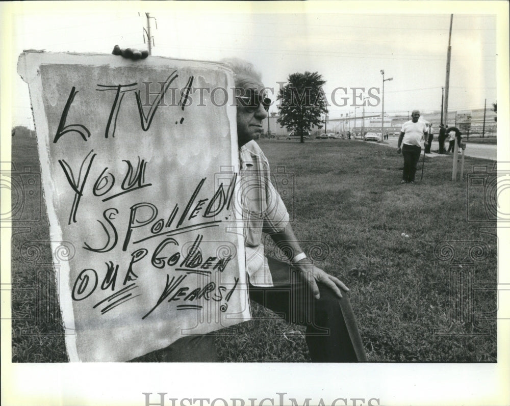 1986 LTV Steel Plant Workers Ed Targonski - Historic Images