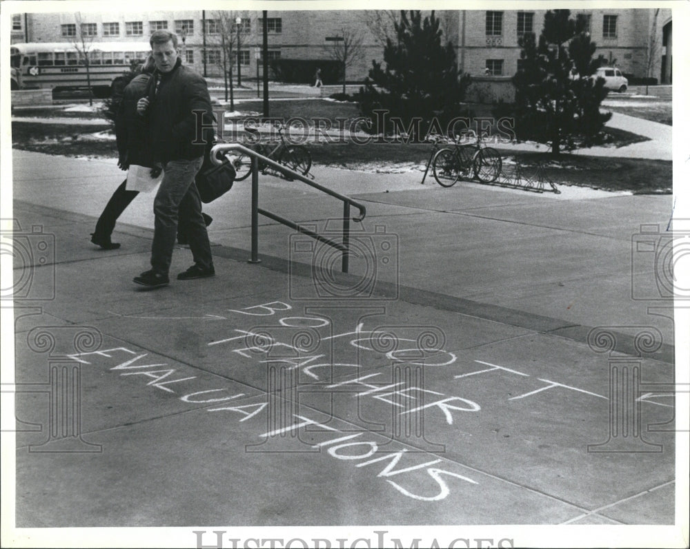 1993 Northern Illinois University Student - Historic Images