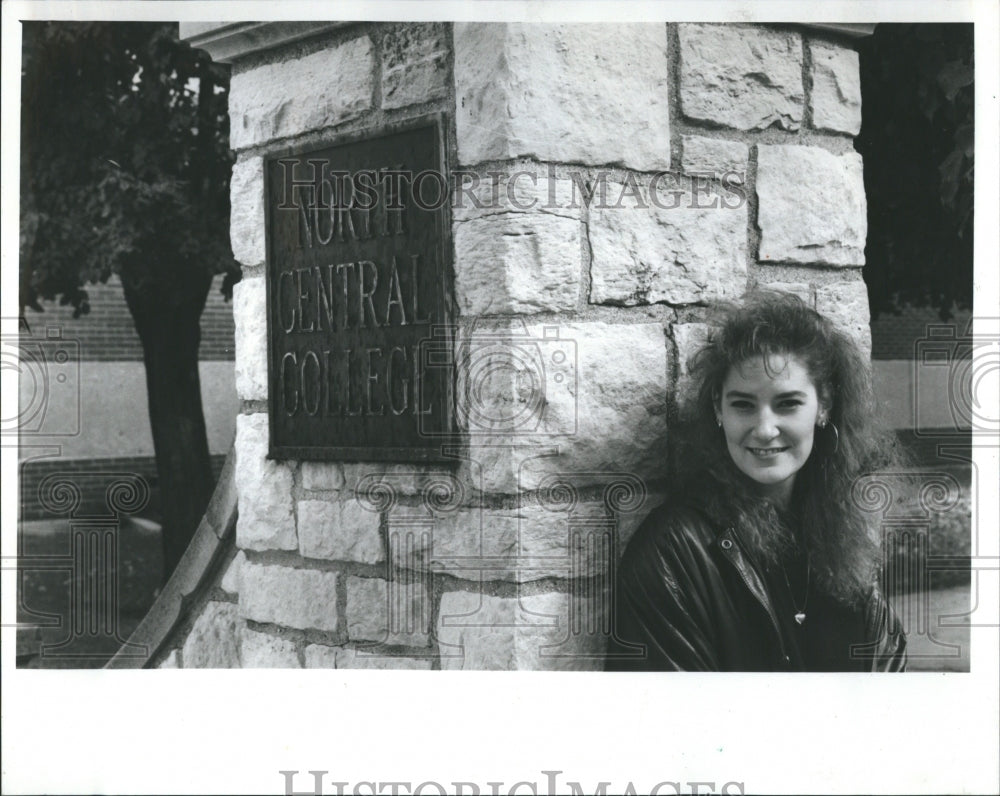 1990 North Park College - Historic Images