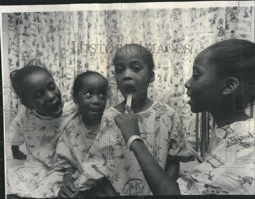 1974 St Joseph Piper Sisters Surgery Tonsil - Historic Images