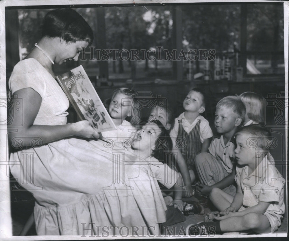 1957 Mrs.Hucile Thomas  Children Therapist - Historic Images