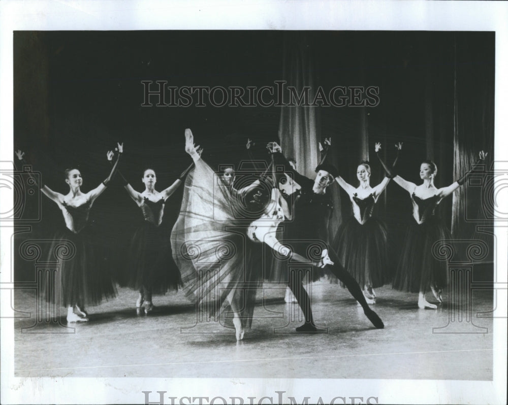 1982 Bourree Fantasque American Ballet - Historic Images