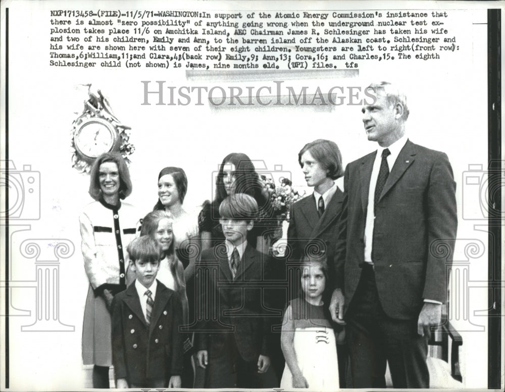 1971 Press Photo James R Schlesinger Family - RRR32751 - Historic Images
