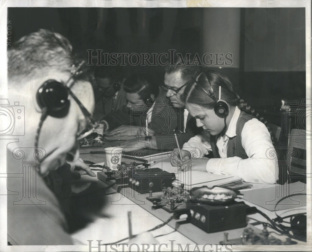 1958 Chicagoan are studying for radio opera - Historic Images