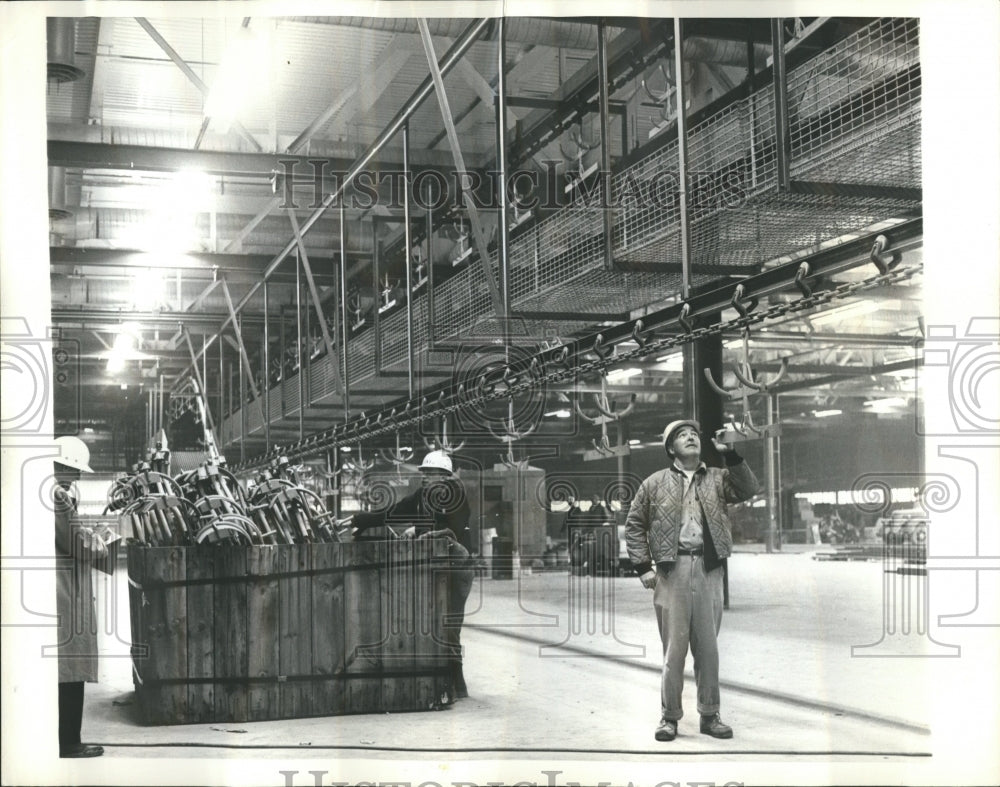 1965 Chrysler Plant Conveyor Belt Workers - Historic Images