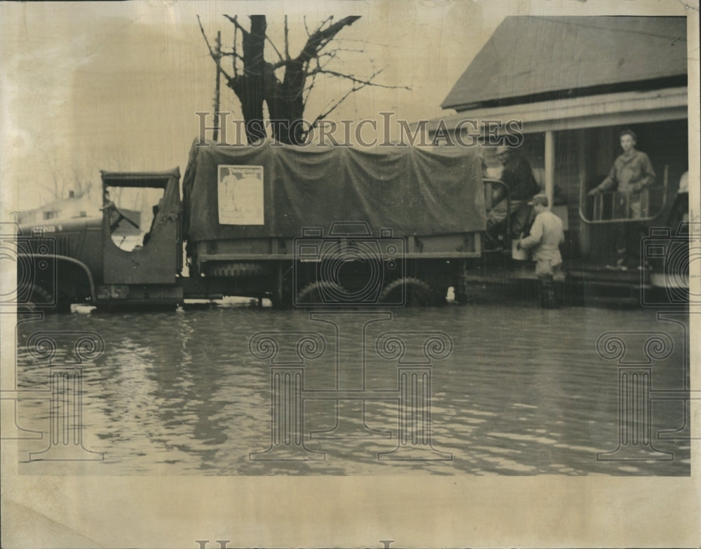 1949 National Guard truck evacuate flooded - Historic Images