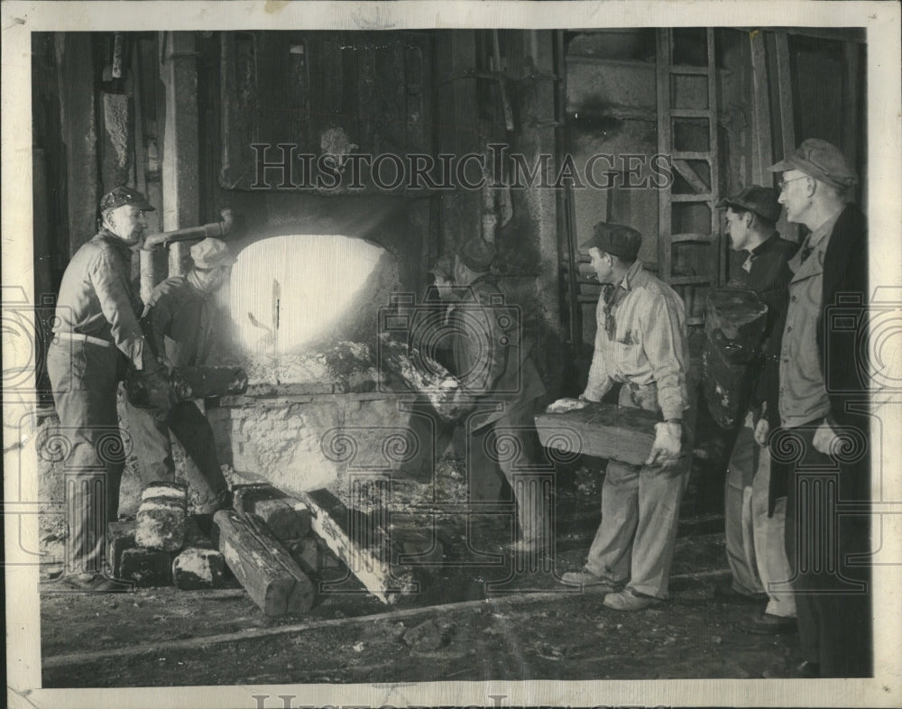 1946 Plant Steel National Strike Operation - Historic Images