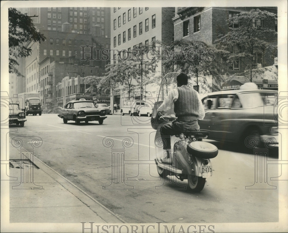 1958 Press Photo Do&#39;s and Don&#39;ts of motor scooter driving, driving  against traffic - Historic Images