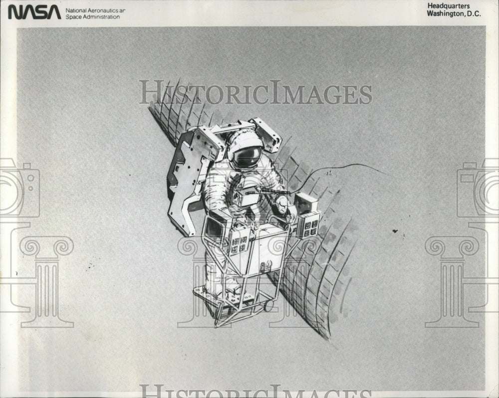 1980 Artist Concept Astronaut Shuttle Work - Historic Images