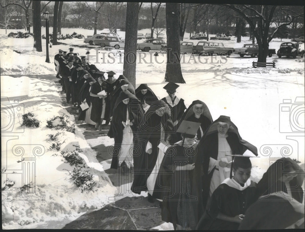 1960 Rosary College - Historic Images