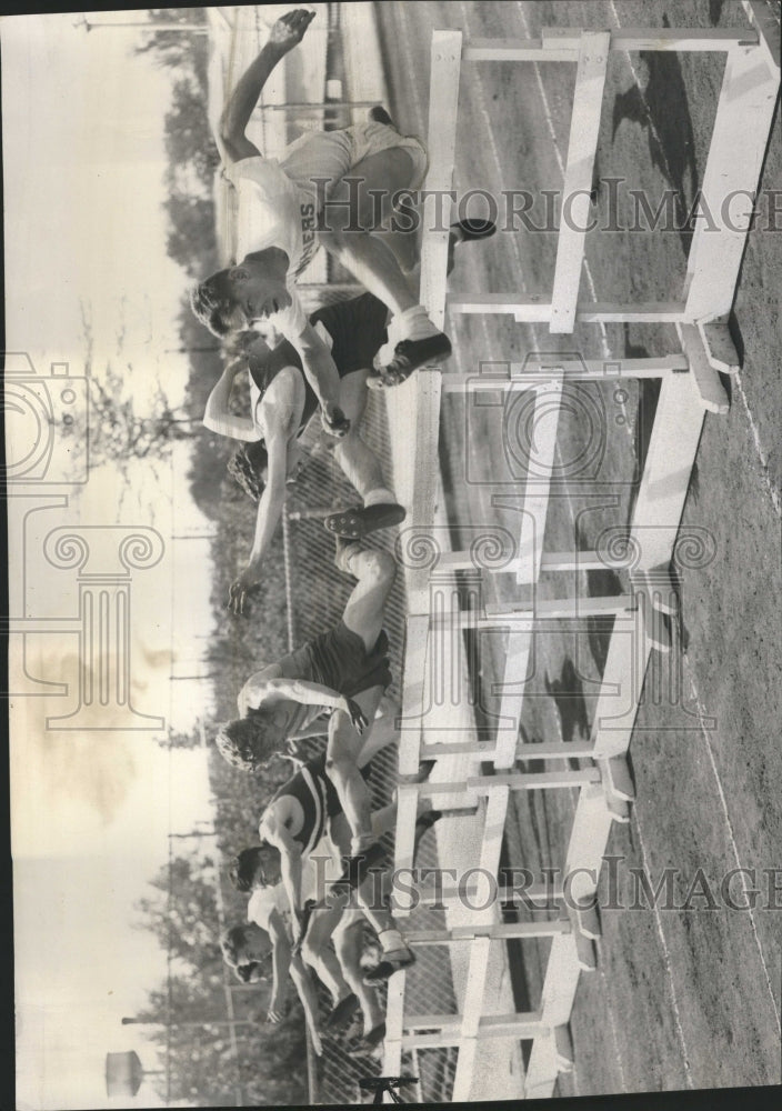 1950 Hurdle - Historic Images