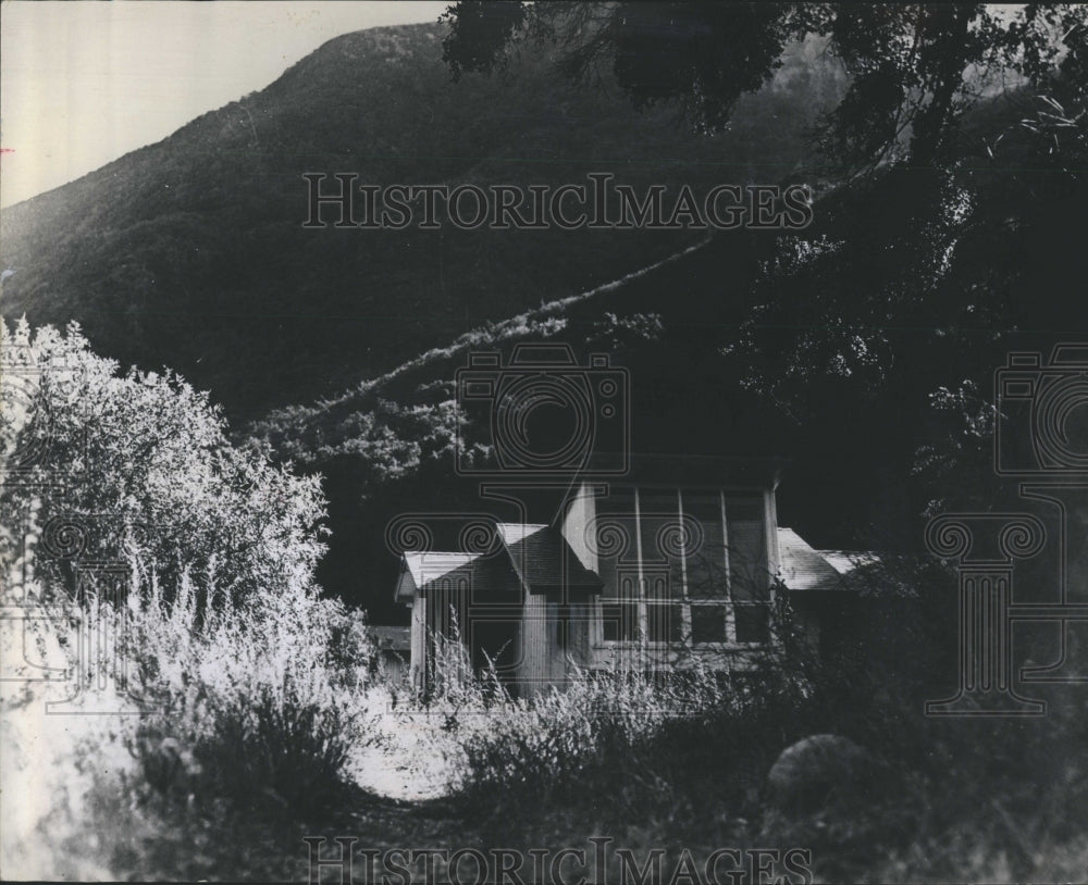 1964 Cottages in Rustic Canyon - Historic Images