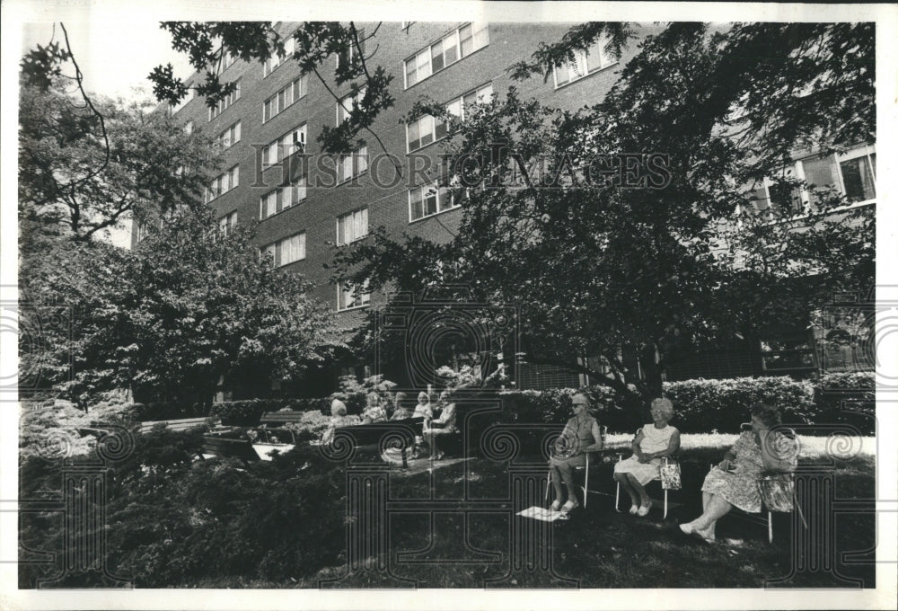 1978 CHA Housing - Historic Images