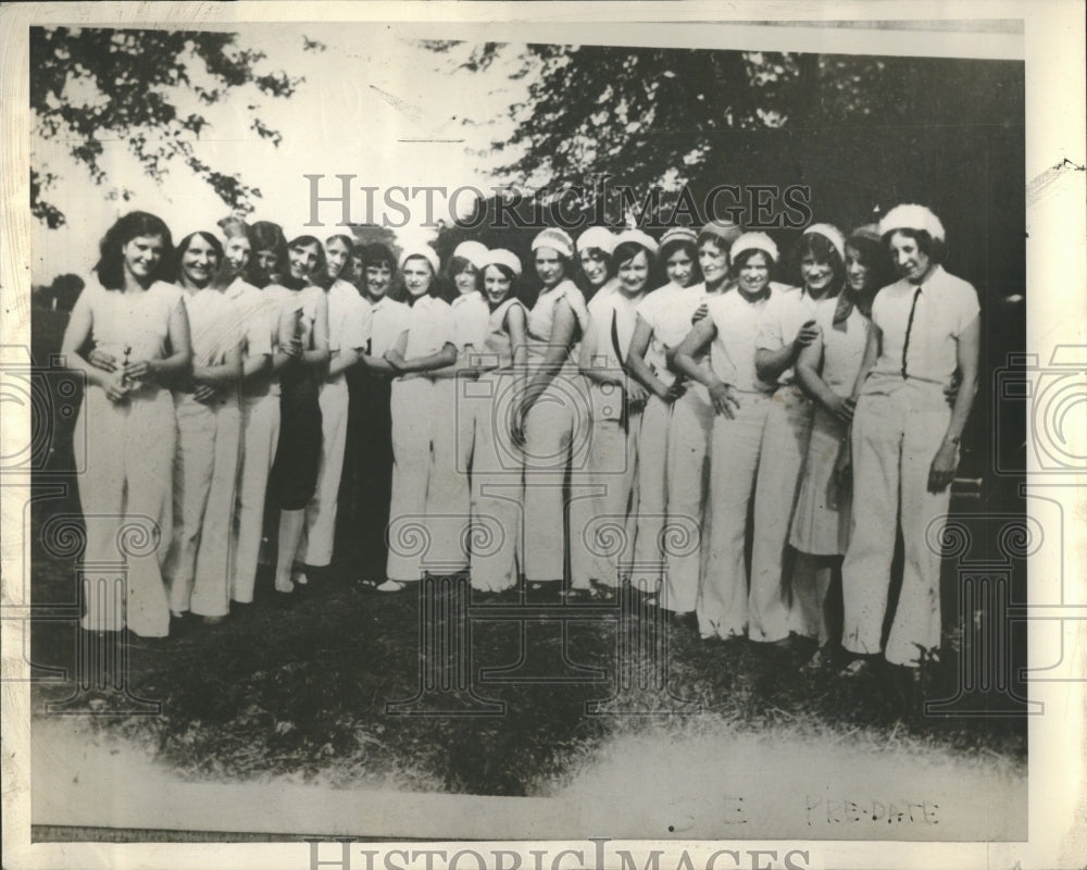 1936 Outaera Predate dancers Rail Munour N - Historic Images