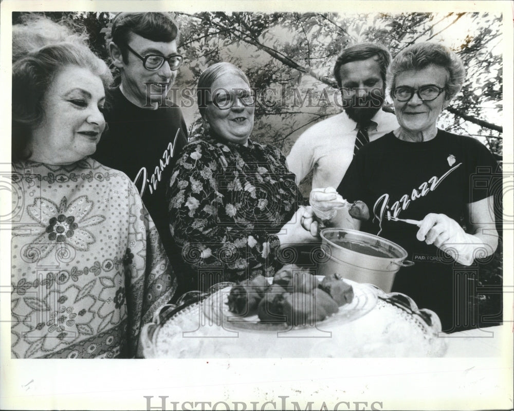 1984 Ida MchPherson Saturday Food Fest Jim - Historic Images