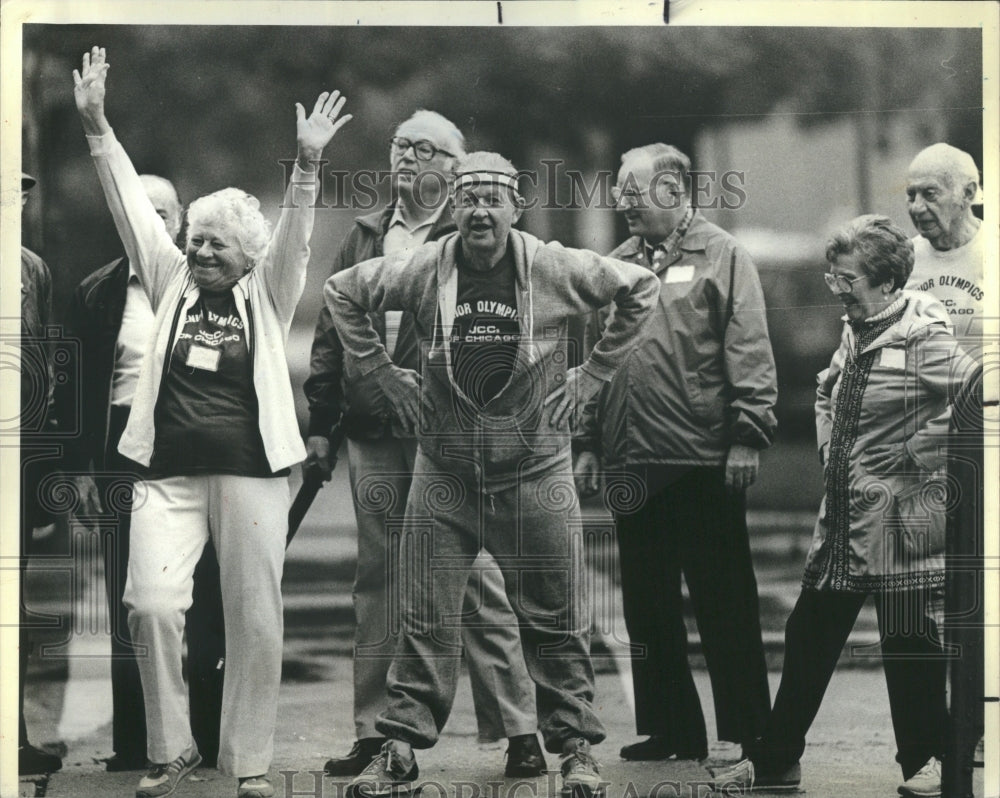 1985 Elderly Mile Jog Stretching - Historic Images