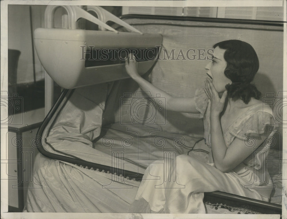 1935 Air Conditioned Bed - Historic Images