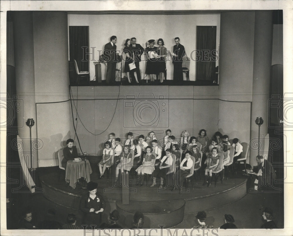 1939 Congress Hotel Radio Education - Historic Images