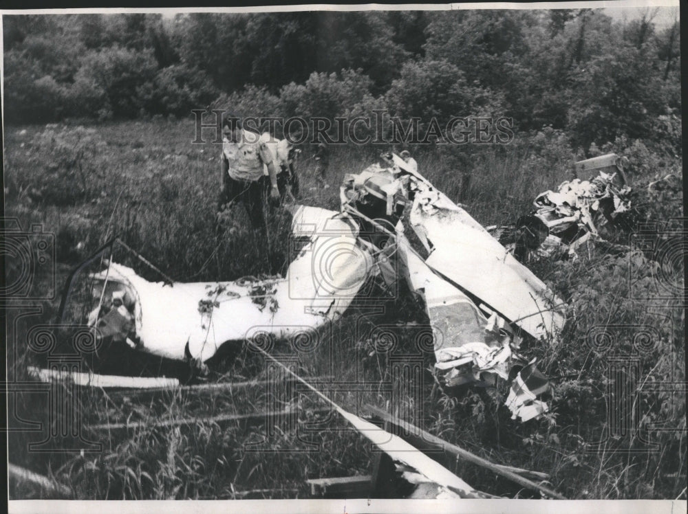 1975 Cessna Crash Carpentersville Illinois - Historic Images
