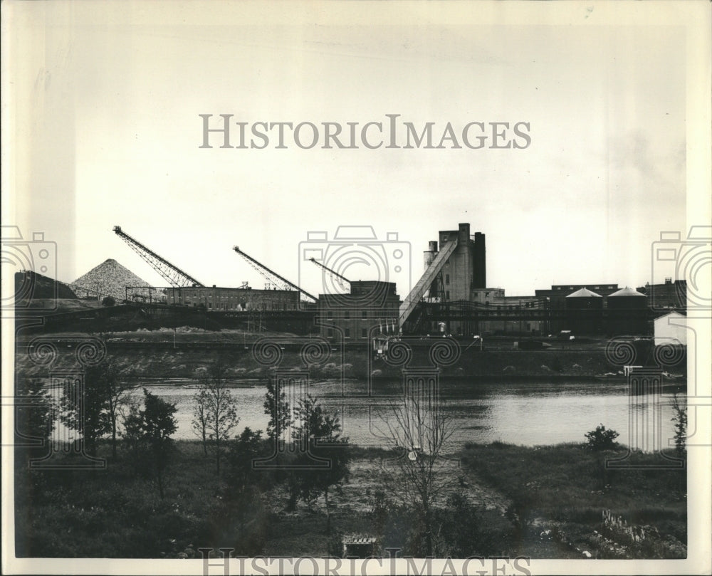 1942 The Great Lakes Paper Company Ontario - Historic Images