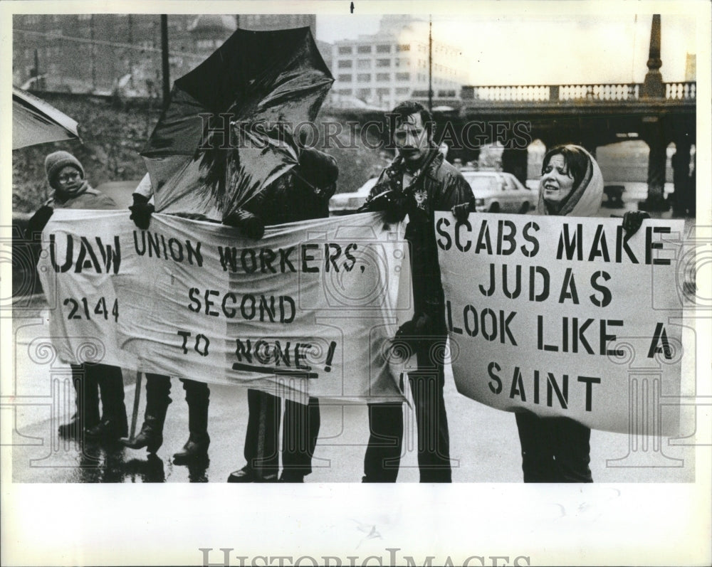 1983 Bus Lines Strike - Historic Images