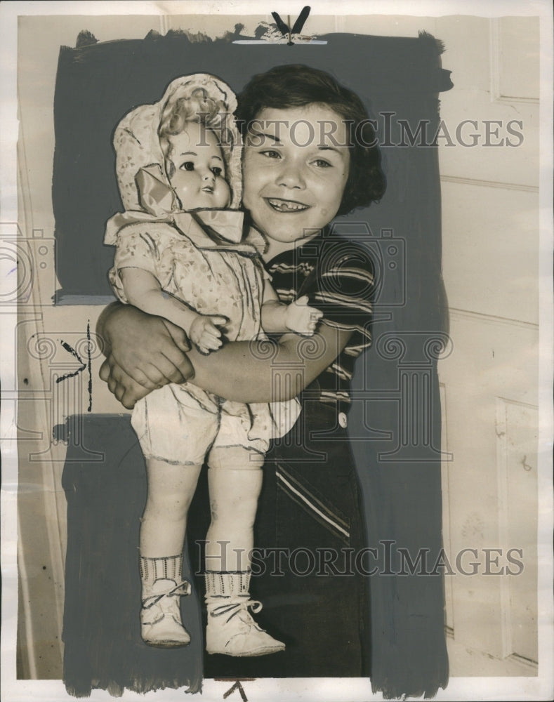 1939 Toy Lending Doll St. John&#39;s Parish - Historic Images