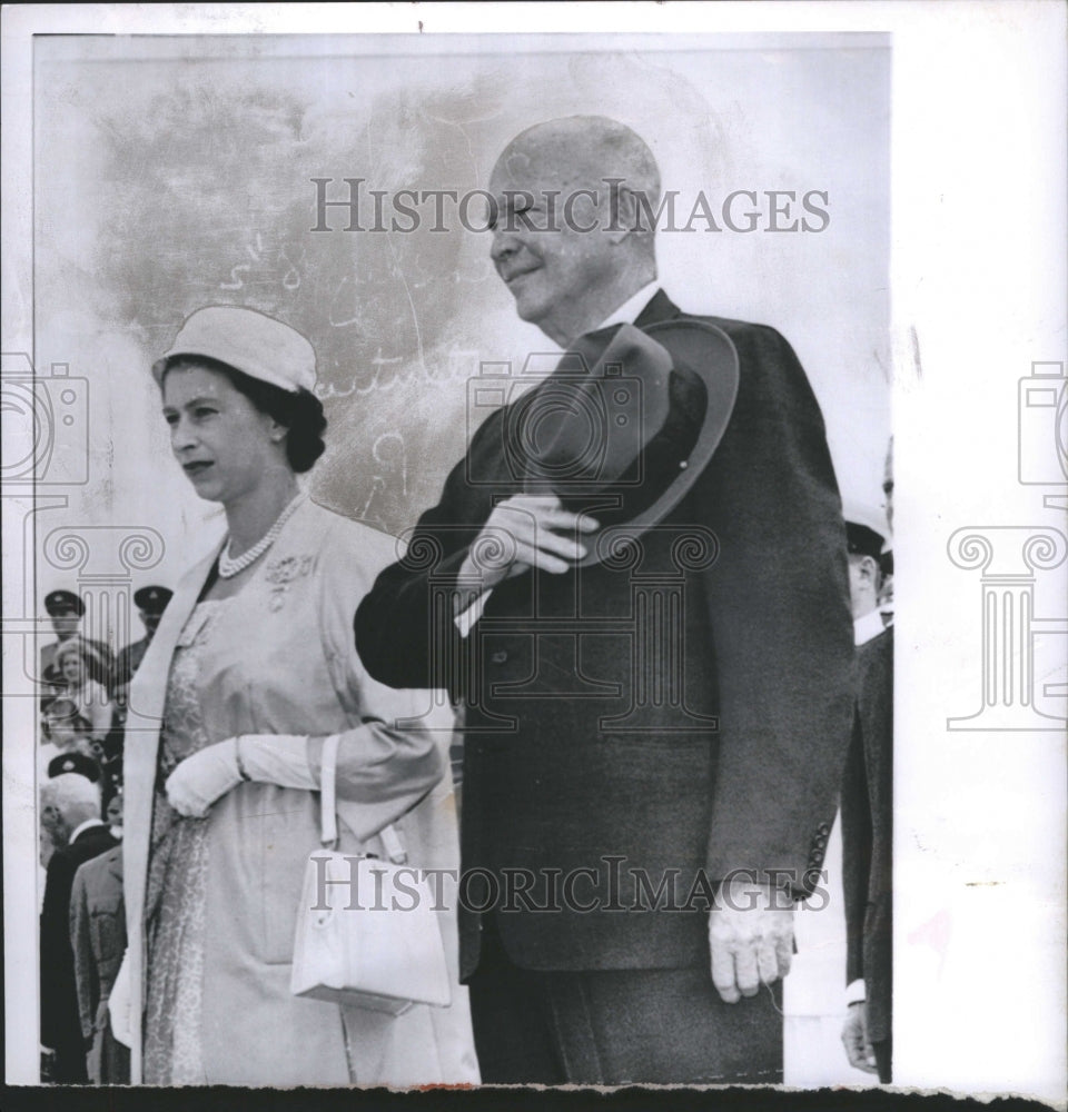 1959 Press Photo Queen Elizabeth II Trips to Canada - RRR45165 - Historic Images