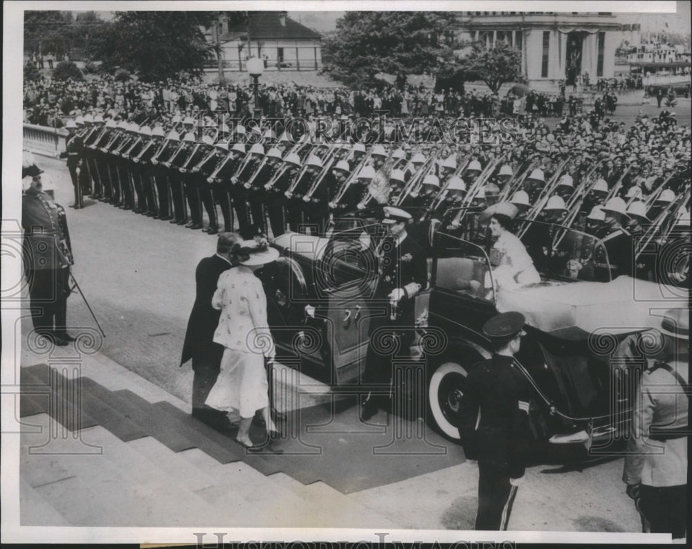1939 King George Queen Elizabeth Victoria  - Historic Images