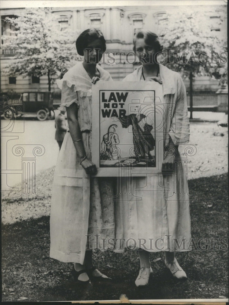 1923 Two Women World War I Poster - Historic Images