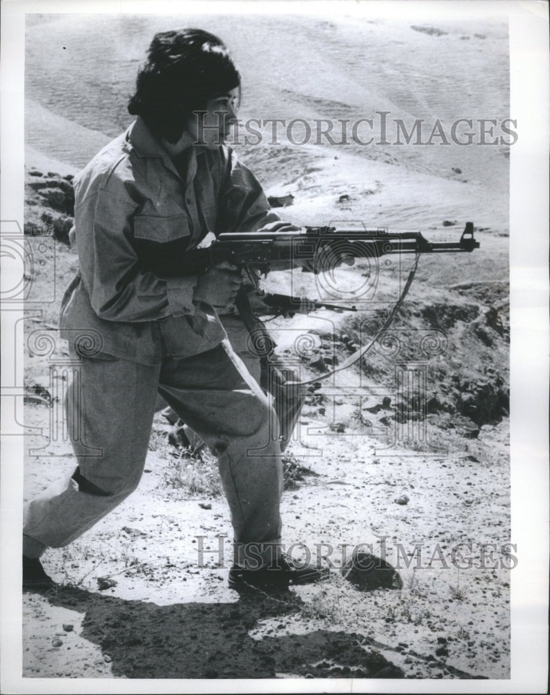 1968 Press Photo Fedayeen Guerrillas include girls - Historic Images