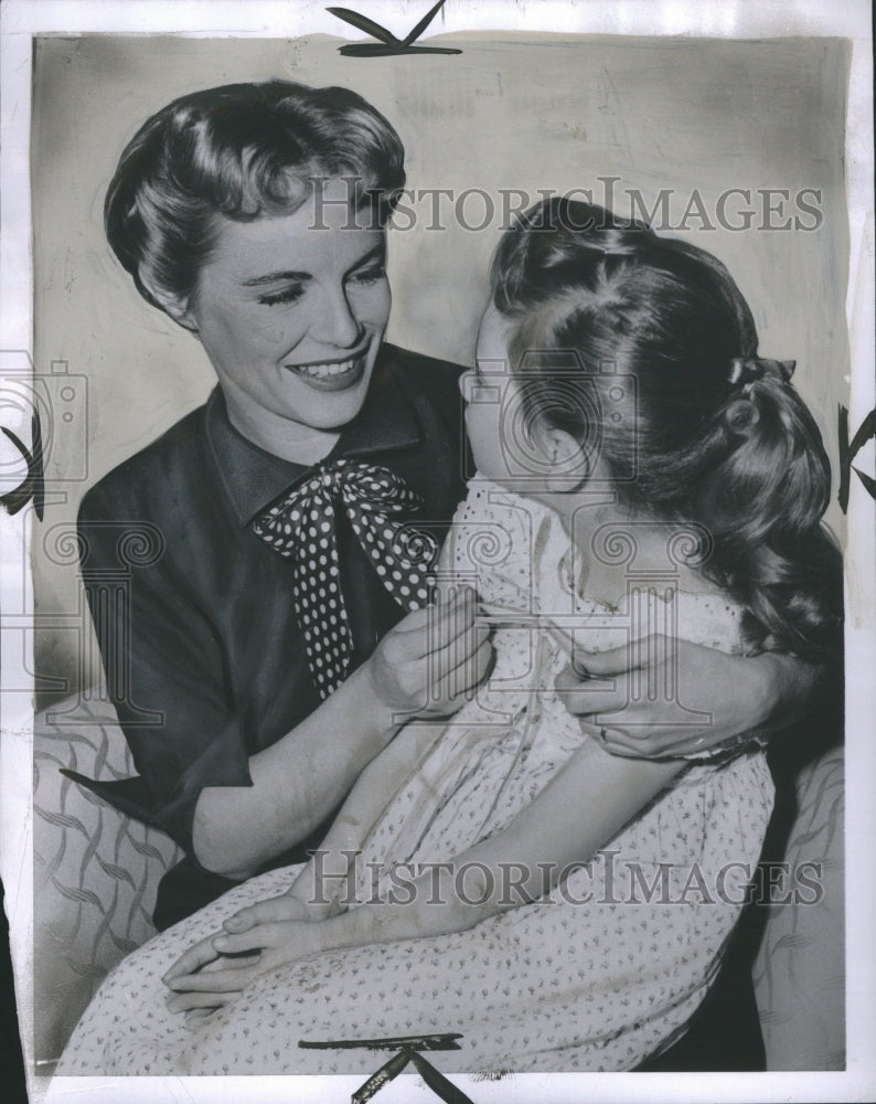 1953 Jocelyn Brando Linda Bennett Actors - Historic Images