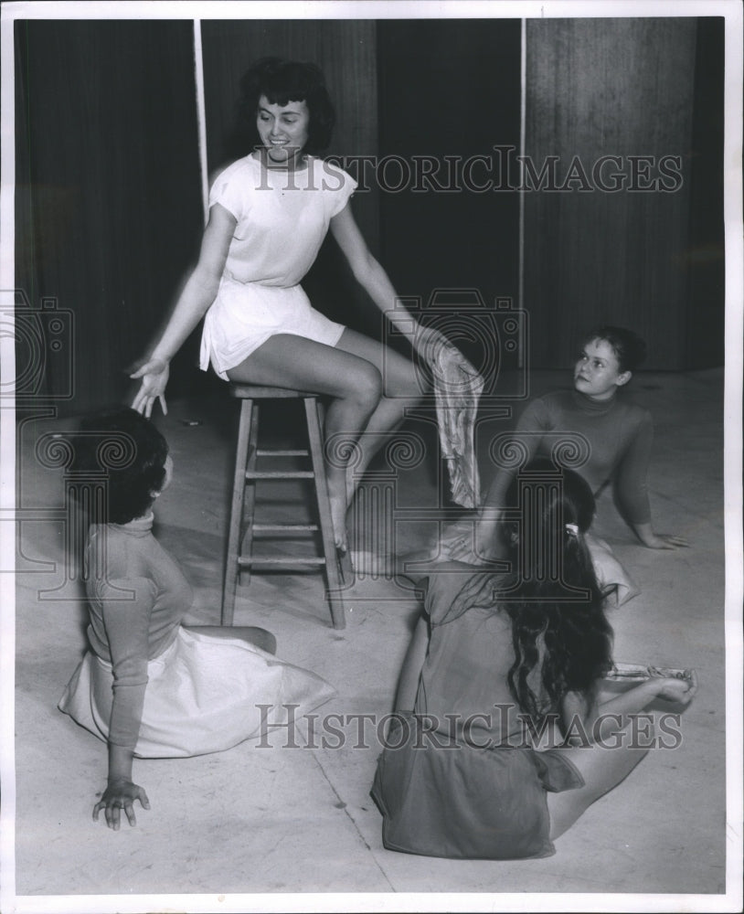 1963 Dance - Historic Images